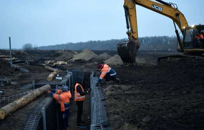 В Україні розслідують розкрадання при будівництві фортифікацій на 20 мільярдів – FT