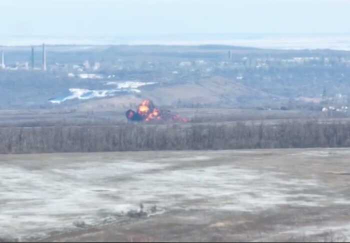 У мережі публікують кадри збиття ворожого Су-25 бійцями 28-ї ОМБр