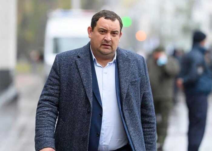 Водії, юристи й «Максим» на мільйон: як оточення нардепа Кузьміних збагачується на Житомирщині