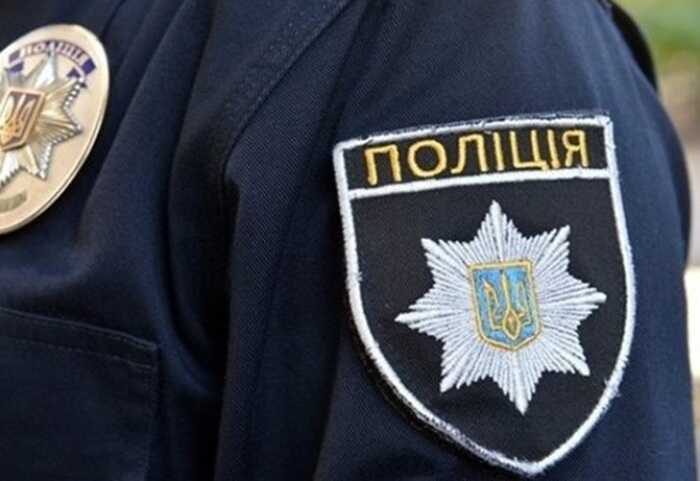 У Києві на Печерську на балконі будинку застрелився чоловік