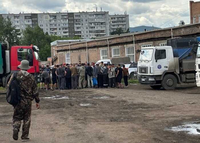 В російському місті виник сміттєвий колапс після страйк робітників