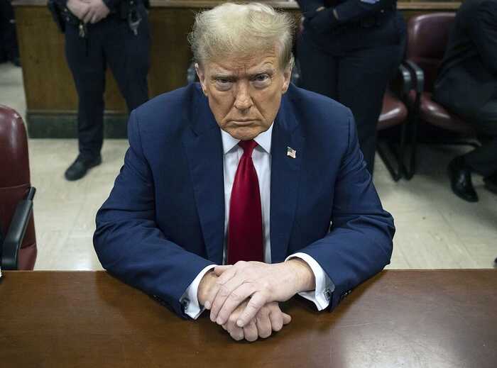 «Чому ви караєте Україну?» — улюблене видання Трампа закликало надати озброєння Києву