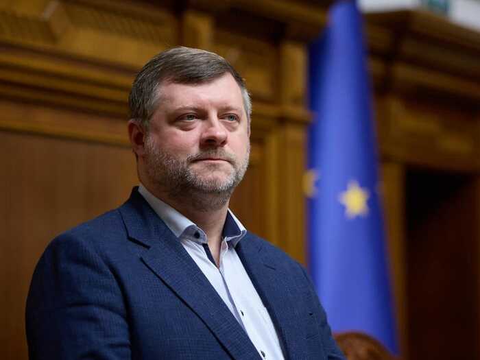 Депутат від "Слуги народу" Олександр Корнієнко з’явився на публіці в піджаку за 41 000 гривень