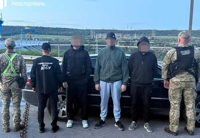 Правоохоронець на Буковині допомагав ухилянтам уникати служби