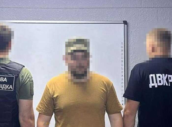 Офіцера бойової бригади викрили на корупції та коригуванні ударів РФ на Краматорському напрямку