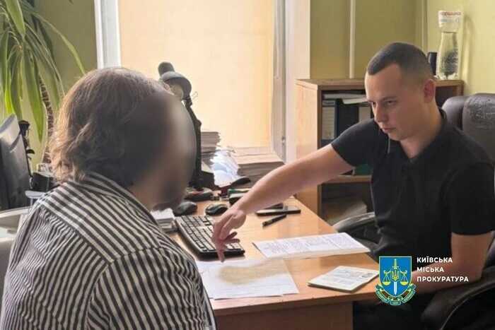 Чоловік шантажував дівчину інтимними фото, вимагаючи 10 тисяч доларів за мовчання
