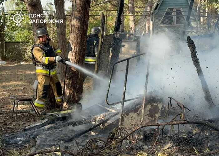 Унаслідок авіаудару по базі відпочинку на Запоріжжі постраждали двоє дітей, один — у важкому стані