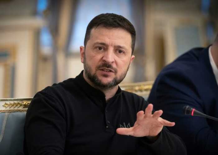 Україна може щомісяця купувати зброю на 1-1,5 мільярда доларів — Зеленський