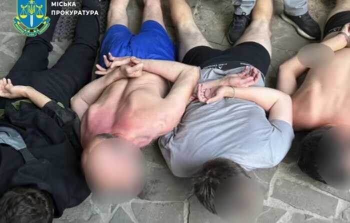 Правоохоронці викрили групу наркоторговців, які постачали кокаїн у Києві та Одесі