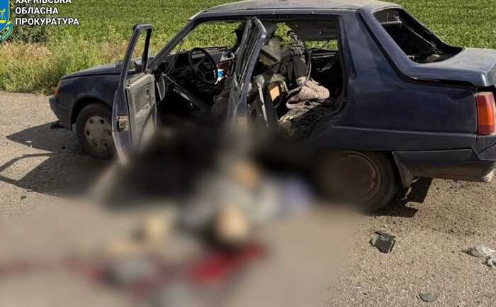 Загарбники поцілили дронами по цивільних авто: троє загиблих