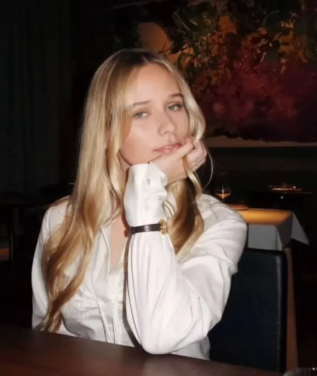 Луїза Розова via Bild
